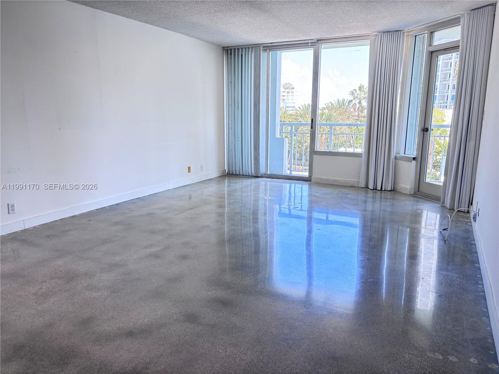 400 S Pointe Dr # 408, Miami Beach FL 33139 — 2