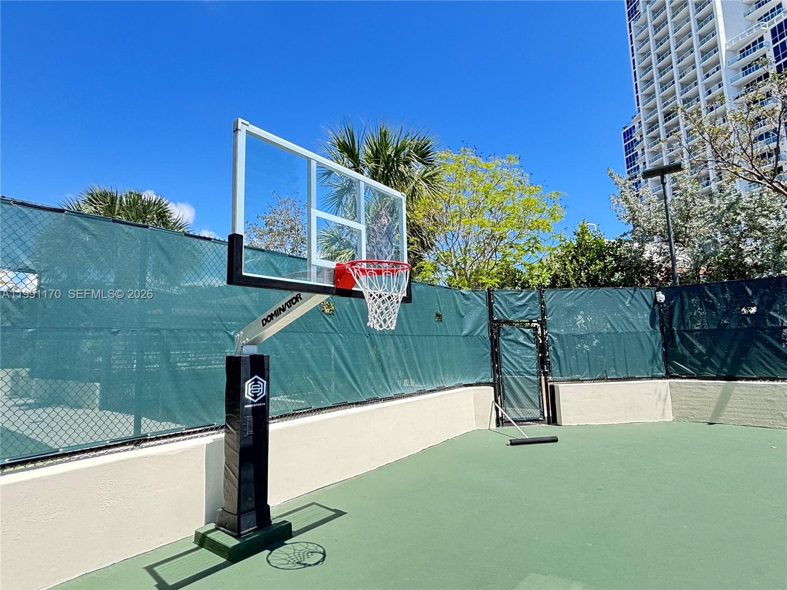 400 S Pointe Dr # 408, Miami Beach FL 33139 — 36
