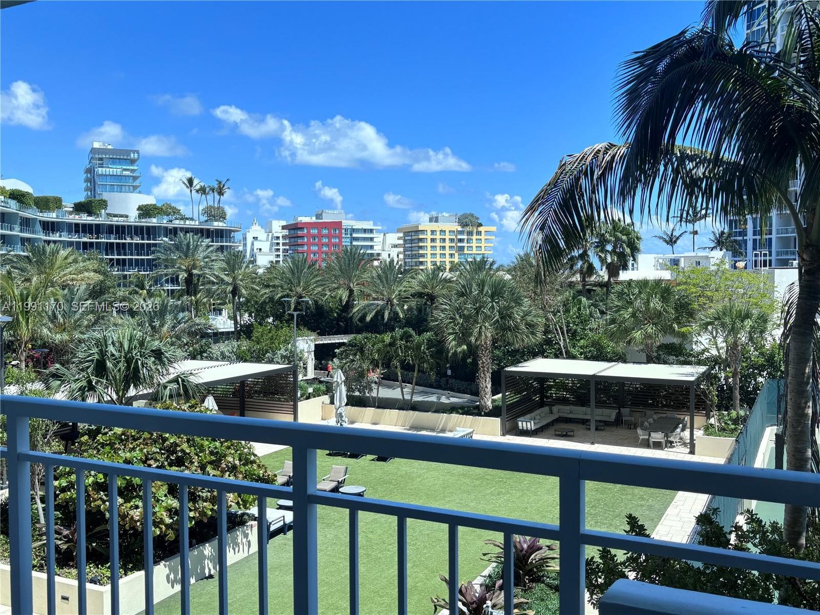 400 S Pointe Dr # 408, Miami Beach FL 33139 — 1