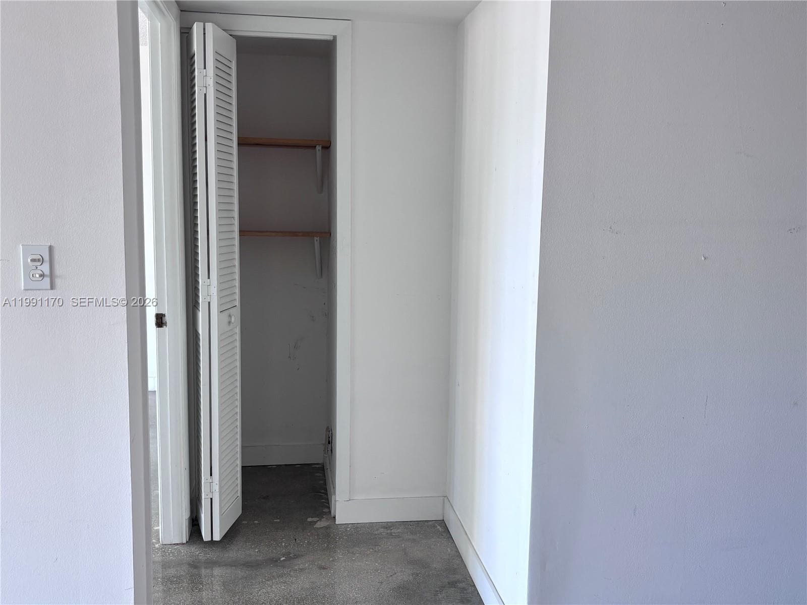400 S Pointe Dr # 408, Miami Beach FL 33139 — 5