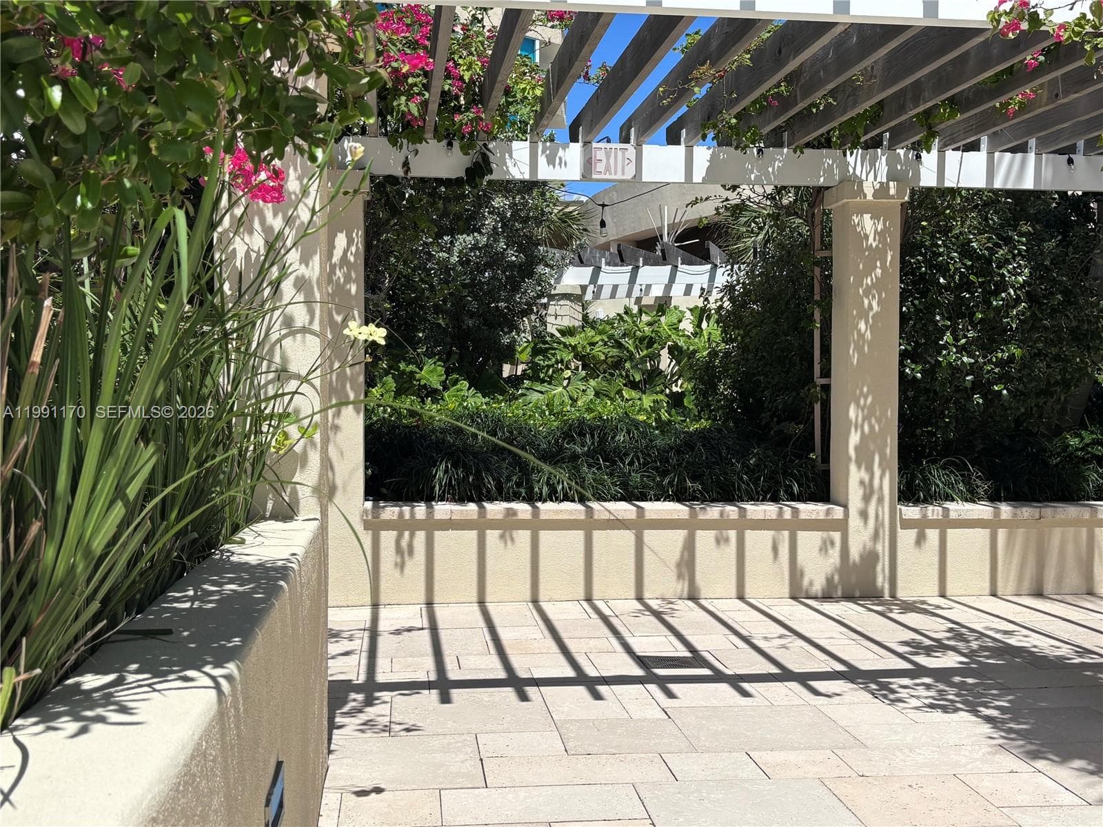 400 S Pointe Dr # 408, Miami Beach FL 33139 — 30