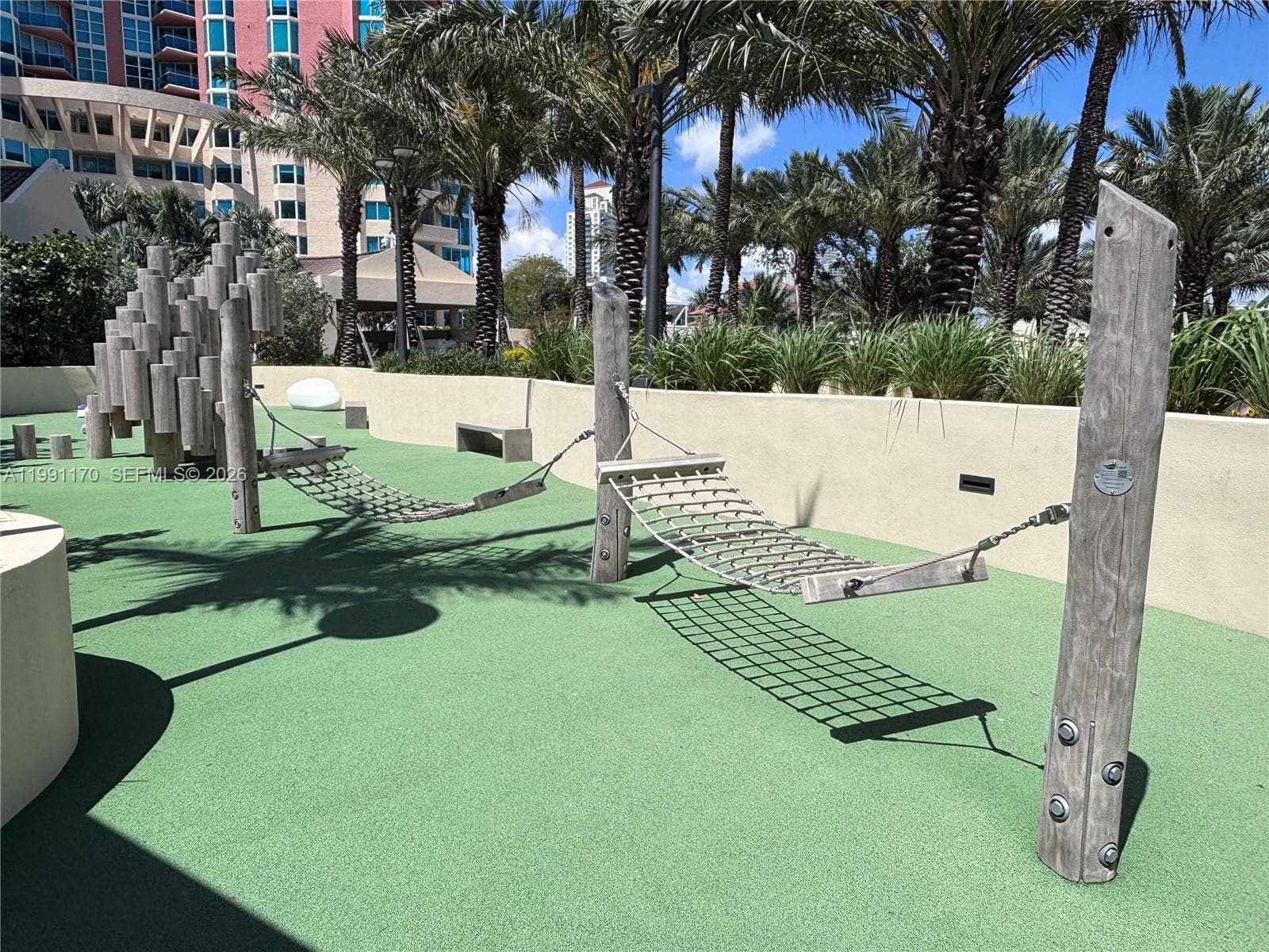 400 S Pointe Dr # 408, Miami Beach FL 33139 — 38