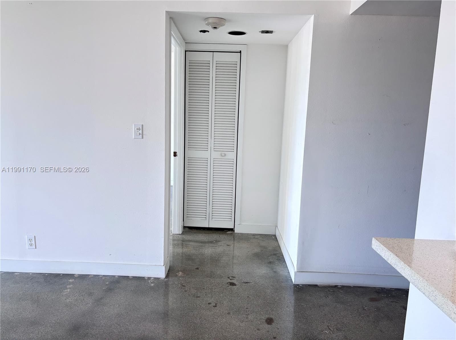 400 S Pointe Dr # 408, Miami Beach FL 33139 — 4
