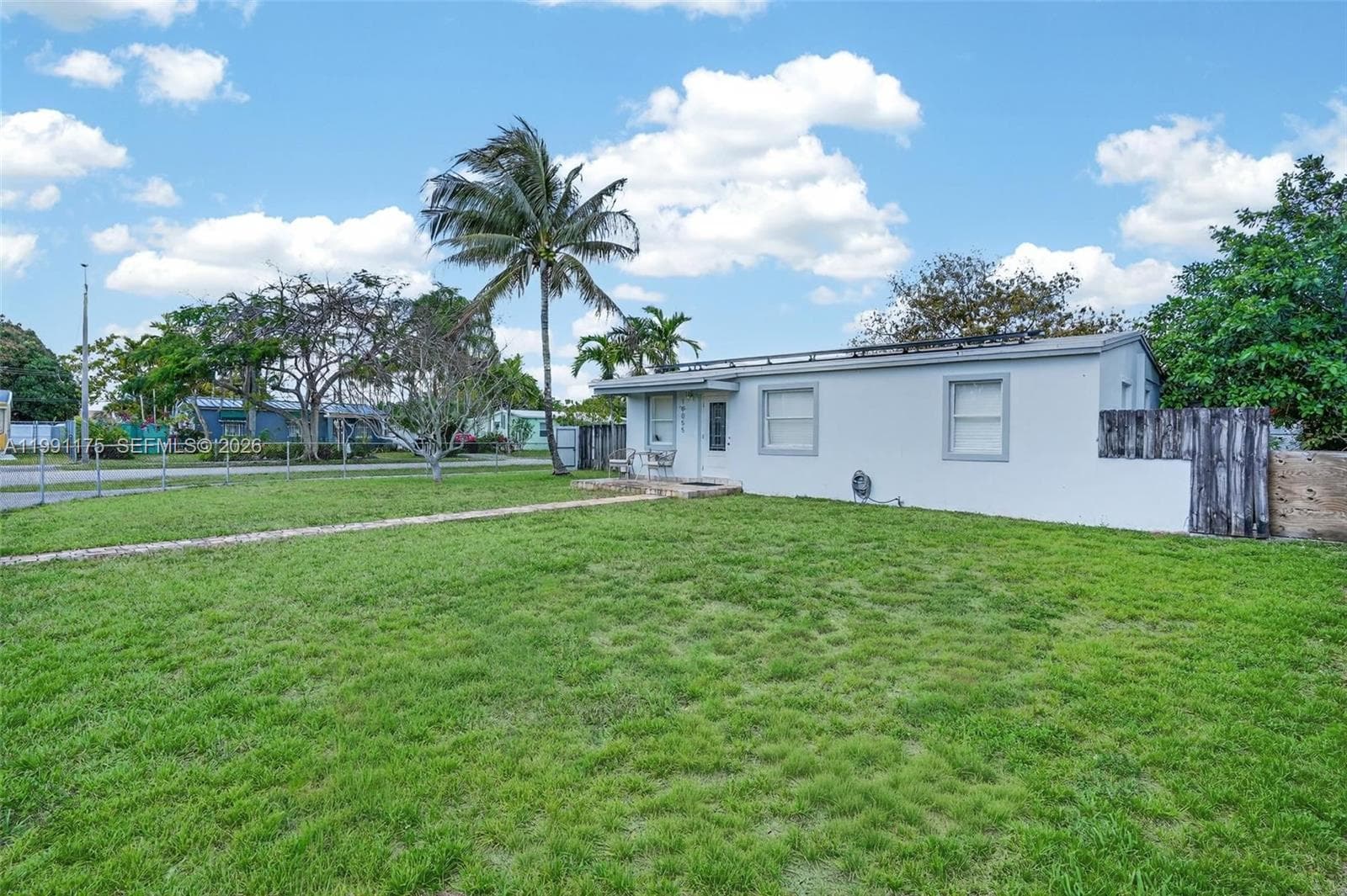 10055 SW 52nd Ter, Miami FL 33165 — 6