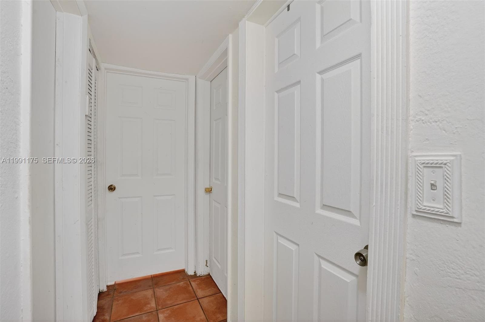10055 SW 52nd Ter, Miami FL 33165 — 20
