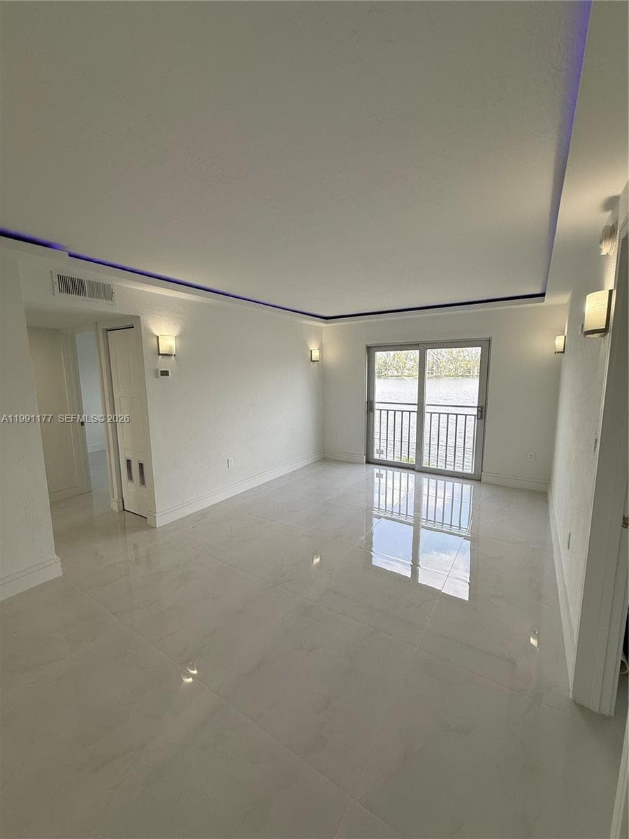 9915 W Okeechobee Rd # 201, Hialeah Gardens FL 33016 — 3