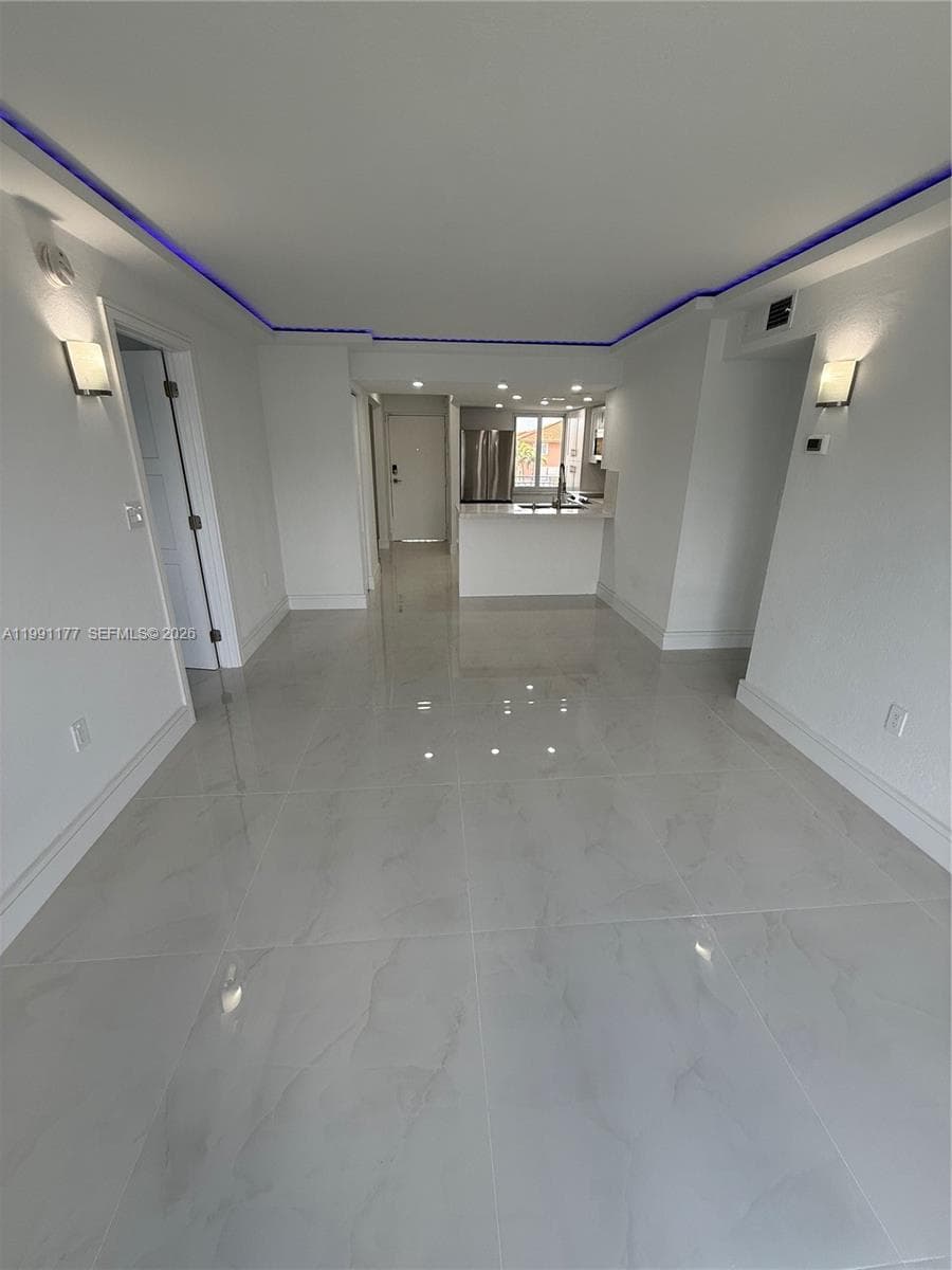 9915 W Okeechobee Rd # 201, Hialeah Gardens FL 33016 — 4