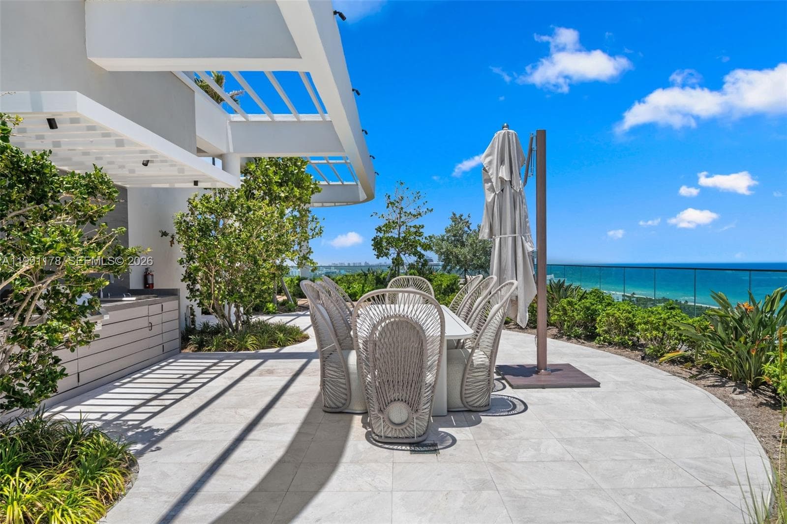580 72nd St # 1402, Miami Beach FL 33141 — 55