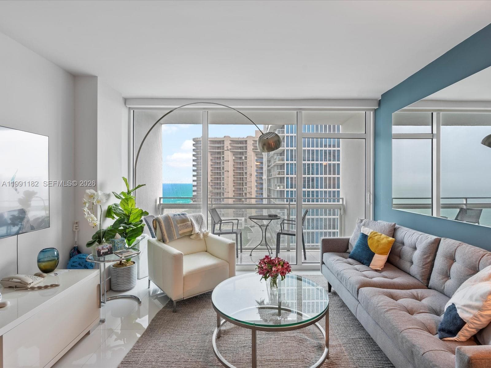 6801 Collins Ave # 1208, Miami Beach FL 33141 — 8