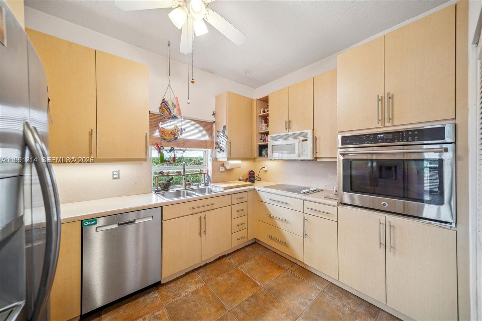 9008 Collins Ave # 402, Surfside FL 33154 — 18