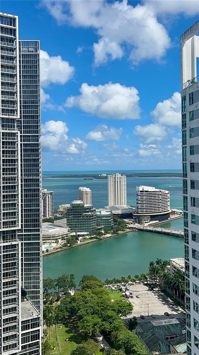 77 SE 5TH ST. # 3614, Miami FL 33131 — 2
