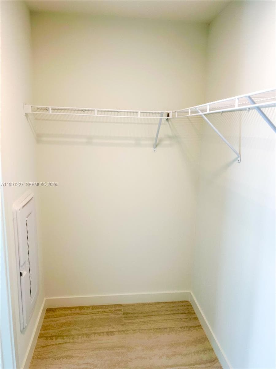77 SE 5TH ST. # 3614, Miami FL 33131 — 13