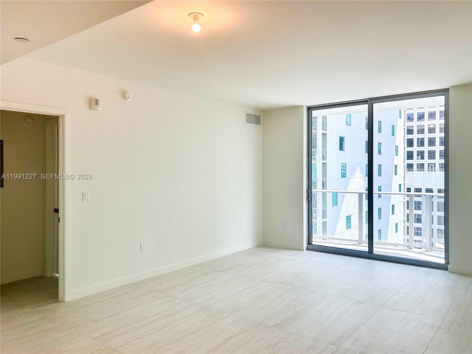 77 SE 5TH ST. # 3614, Miami FL 33131 — 9