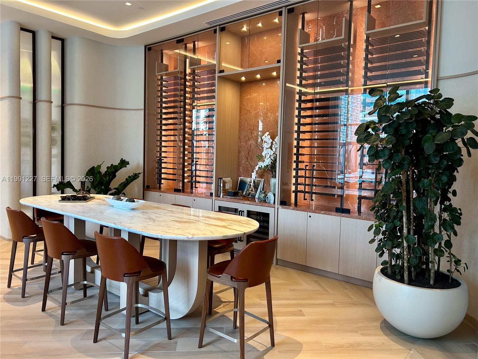 77 SE 5TH ST. # 3614, Miami FL 33131 — 38