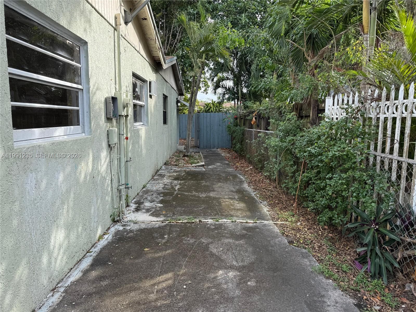 20001 NW 43rd Pl, Miami Gardens FL 33055 — 24