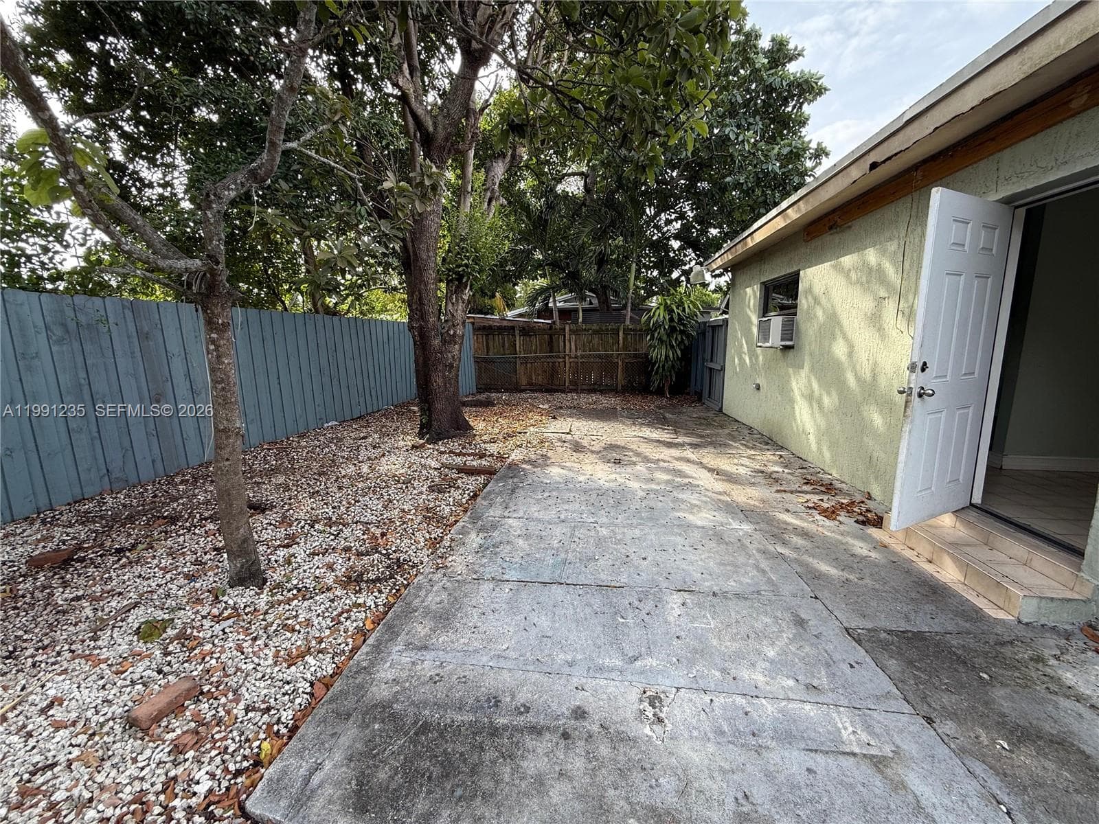 20001 NW 43rd Pl, Miami Gardens FL 33055 — 35