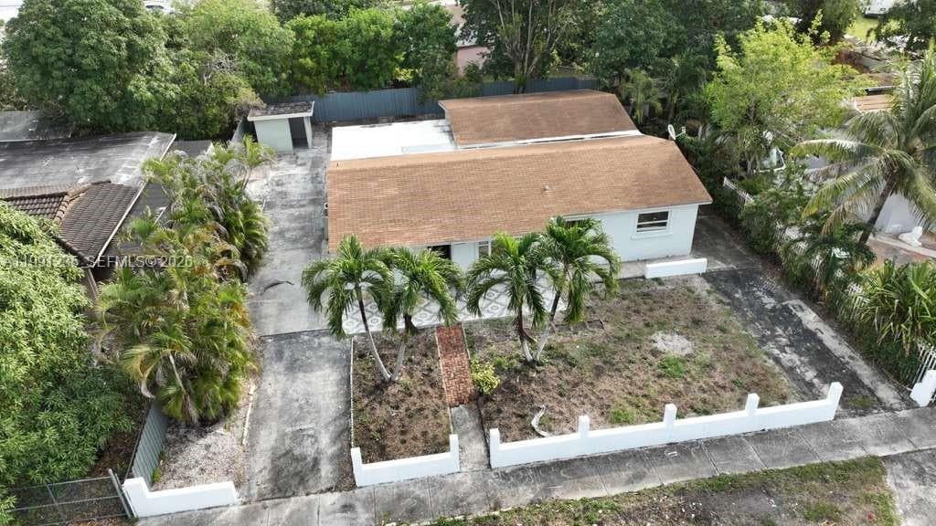 20001 NW 43rd Pl, Miami Gardens FL 33055 — 39