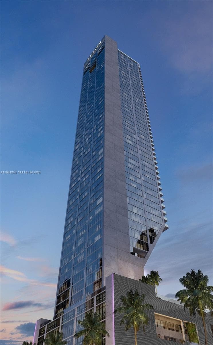 20 NE 11th St # 3809, Miami FL 33132 — 2