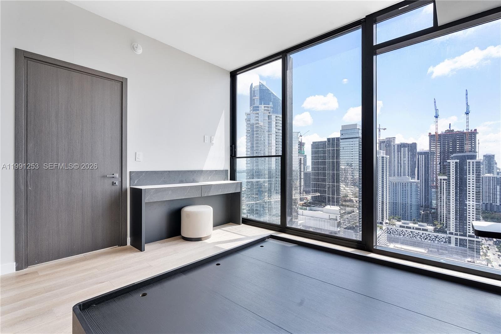 20 NE 11th St # 3809, Miami FL 33132 — 20