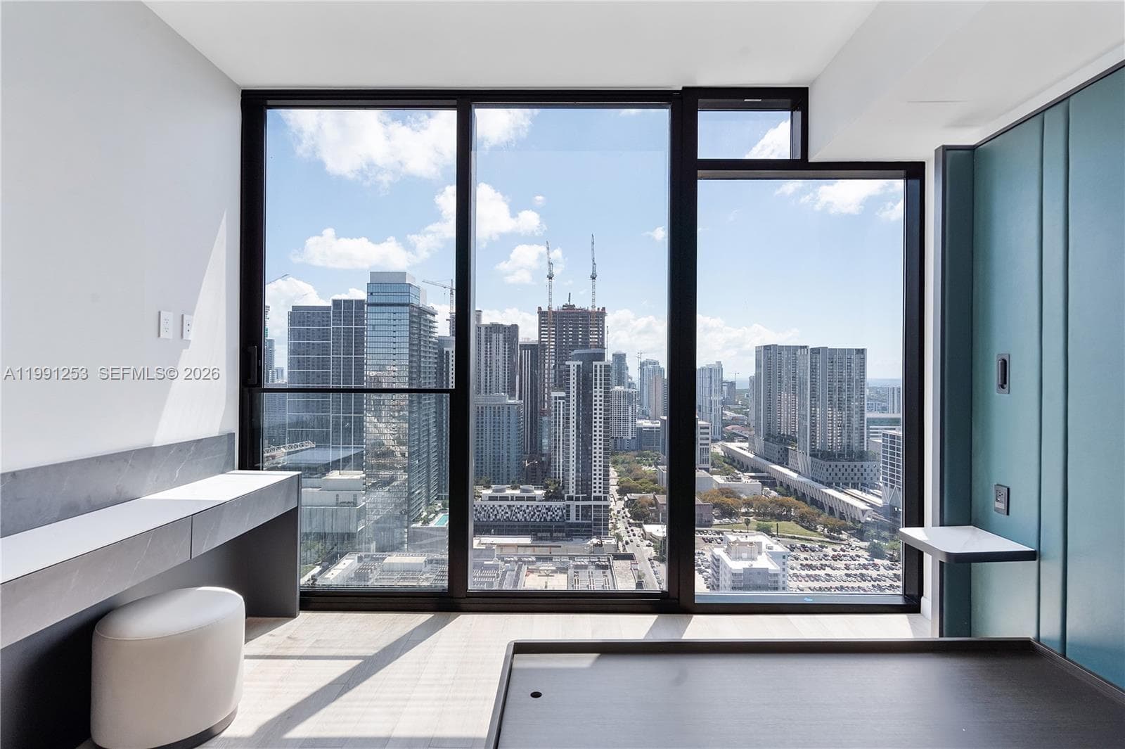 20 NE 11th St # 3809, Miami FL 33132 — 18
