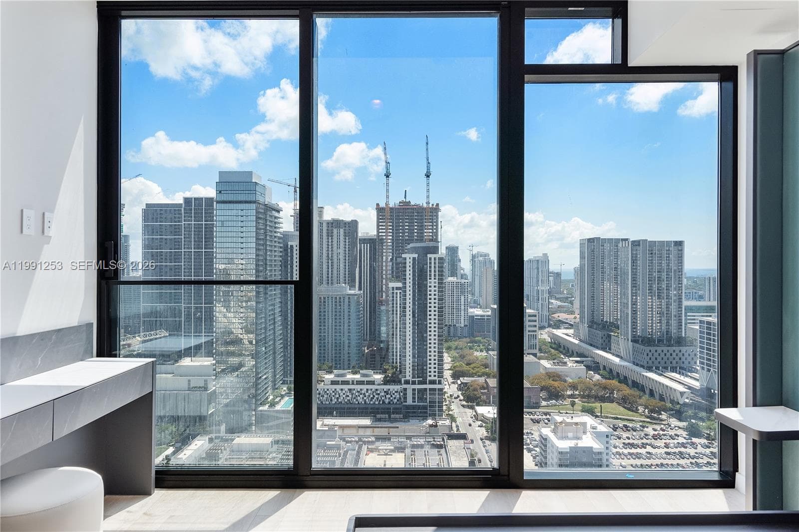 20 NE 11th St # 3809, Miami FL 33132 — 11