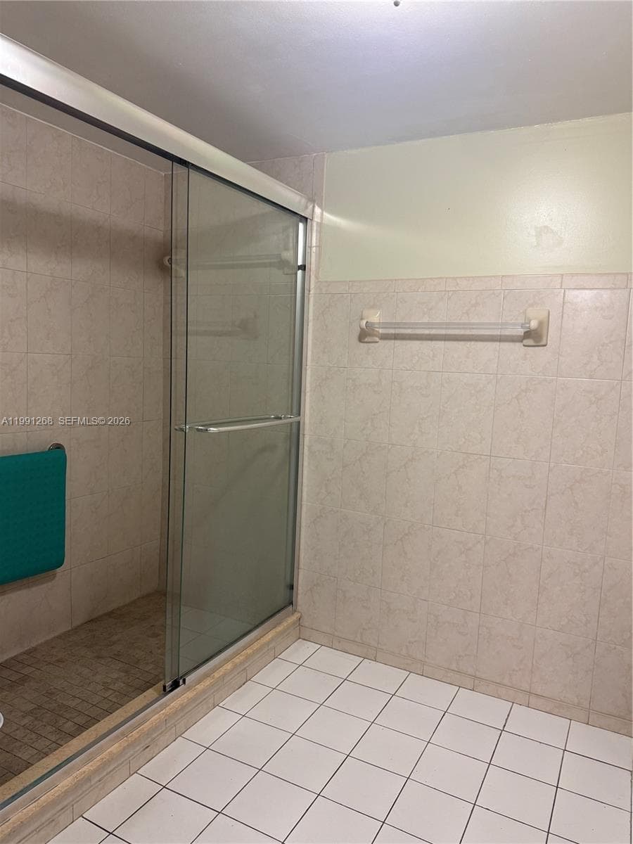 1800 W 54th St # 108, Hialeah FL 33012 — 9