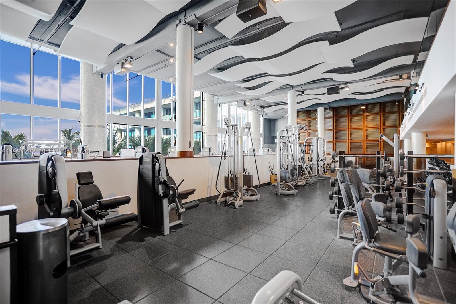 6801 Collins Ave # 314, Miami Beach FL 33141 — 16