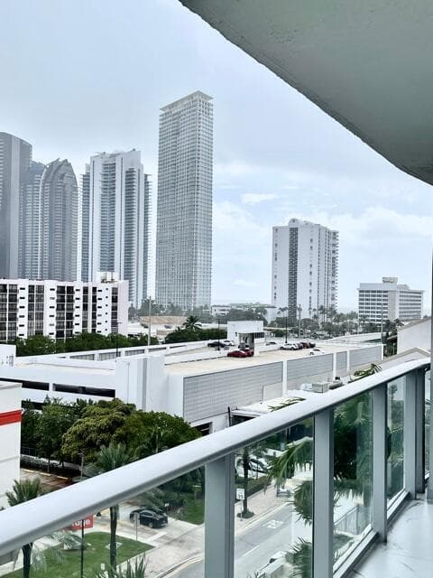 330 Sunny Isles Boulevard # 703, Sunny Isles Beach FL 33160 — 7