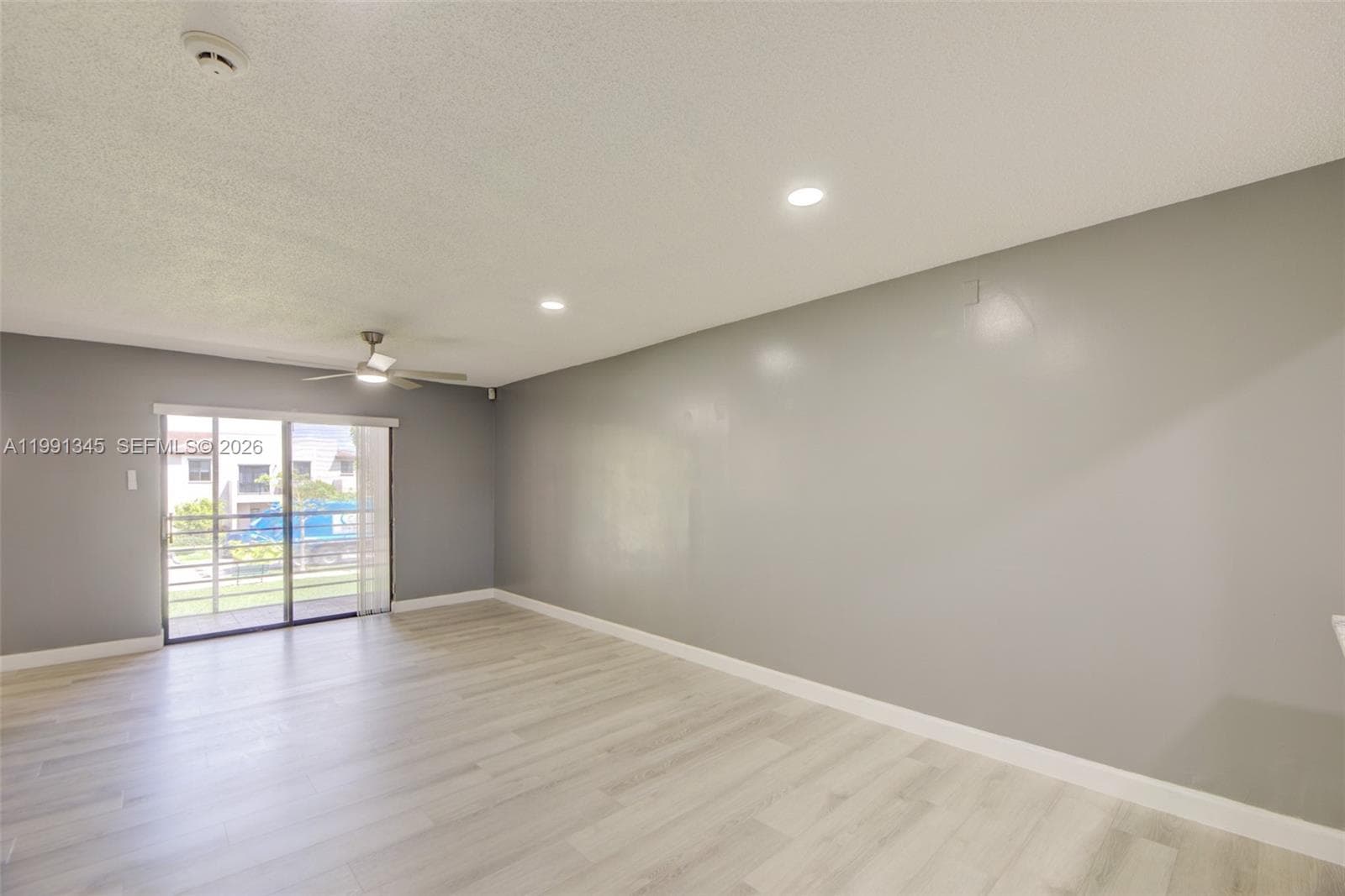851 NE 209th Ter # 23, Miami FL 33179 — 2
