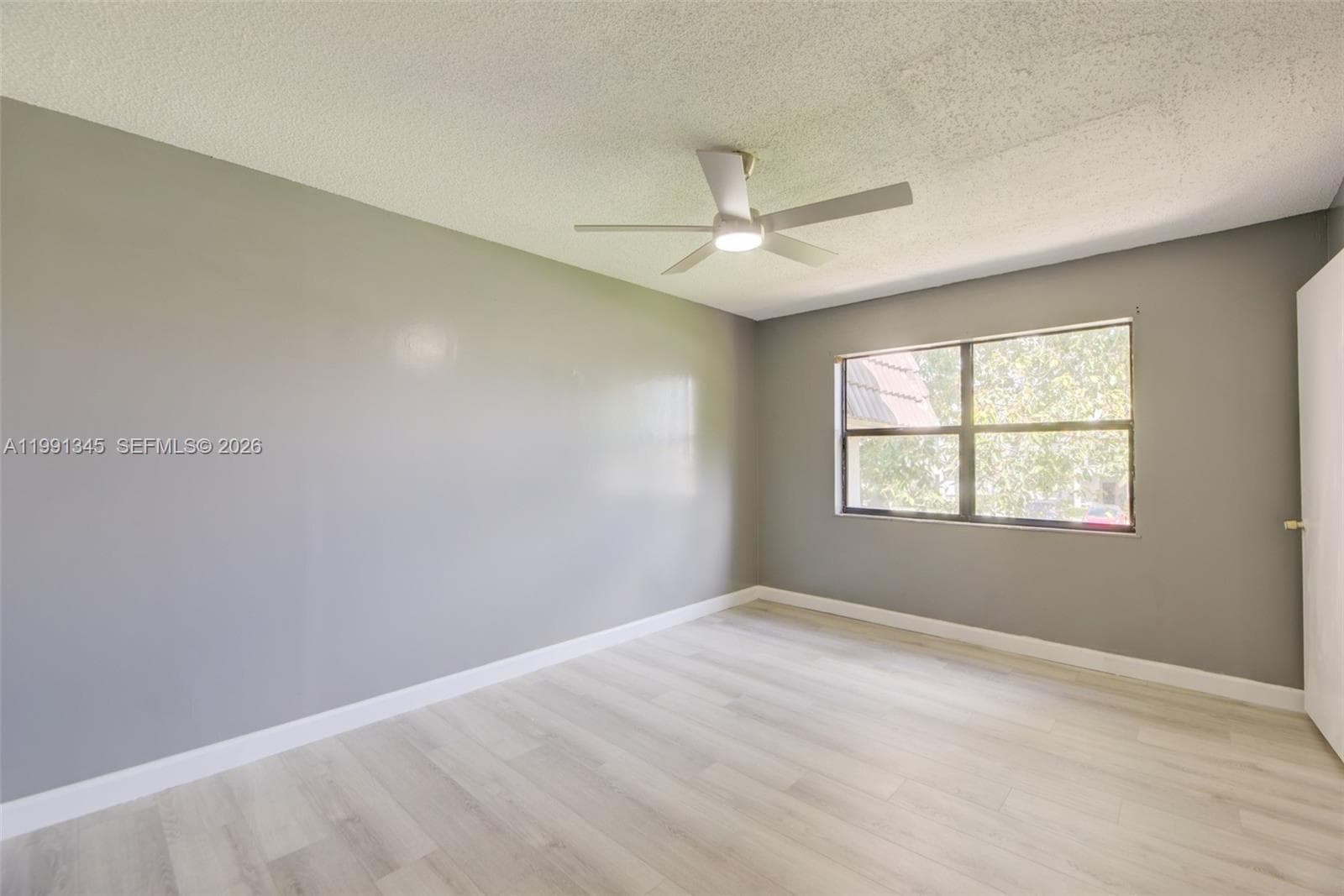 851 NE 209th Ter # 23, Miami FL 33179 — 16