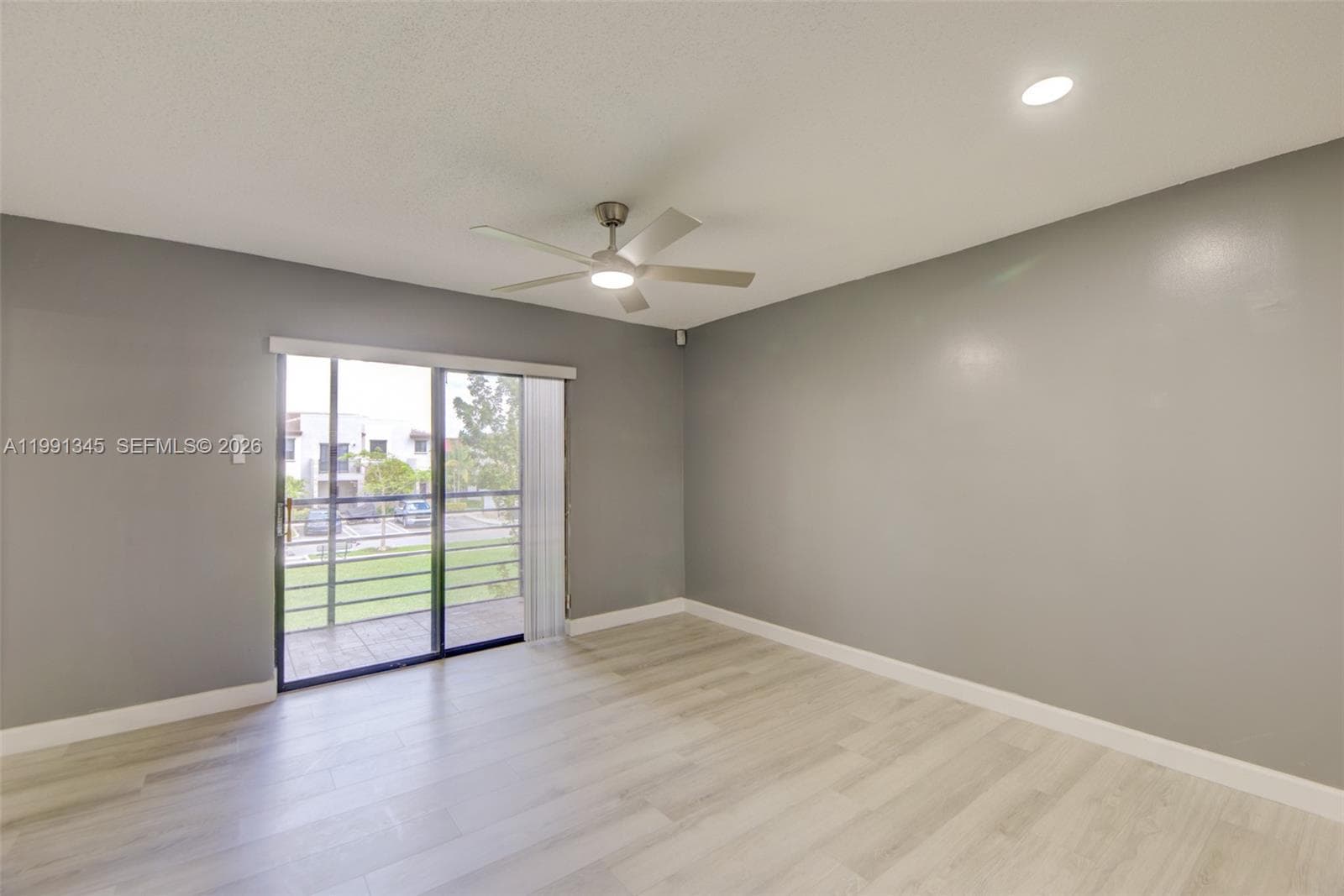 851 NE 209th Ter # 23, Miami FL 33179 — 5