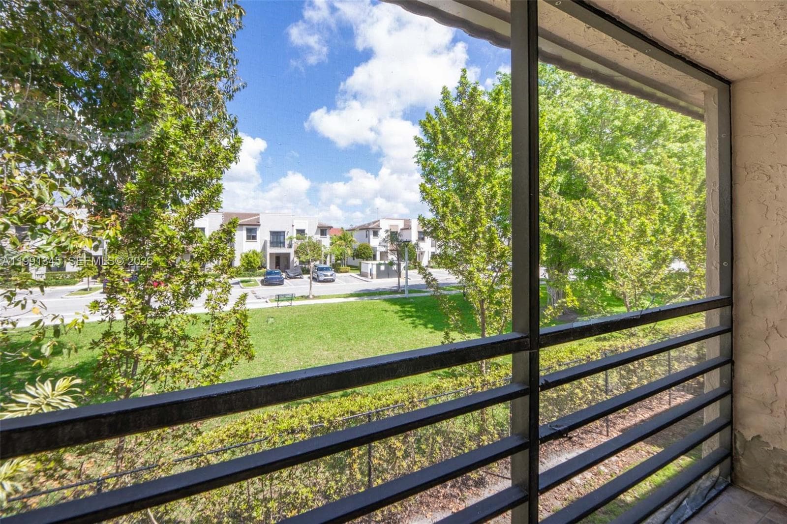 851 NE 209th Ter # 23, Miami FL 33179 — 29