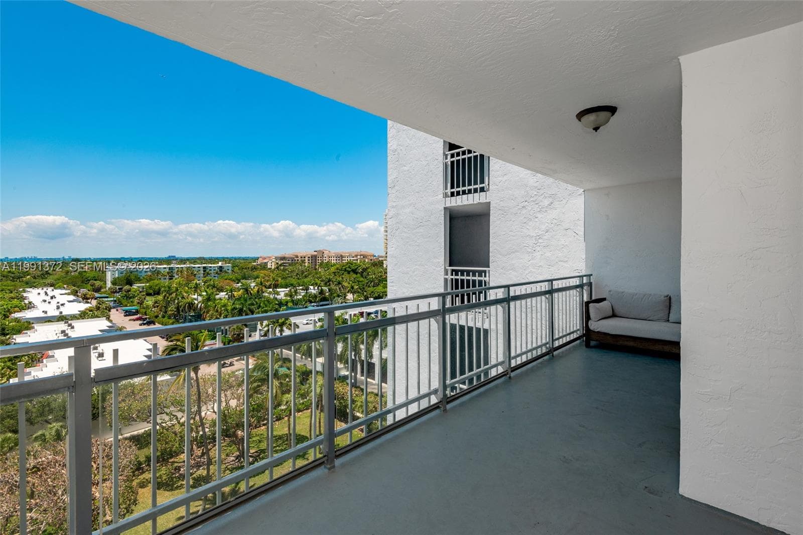 600 Grapetree Dr, Key Biscayne FL 33149 — 27