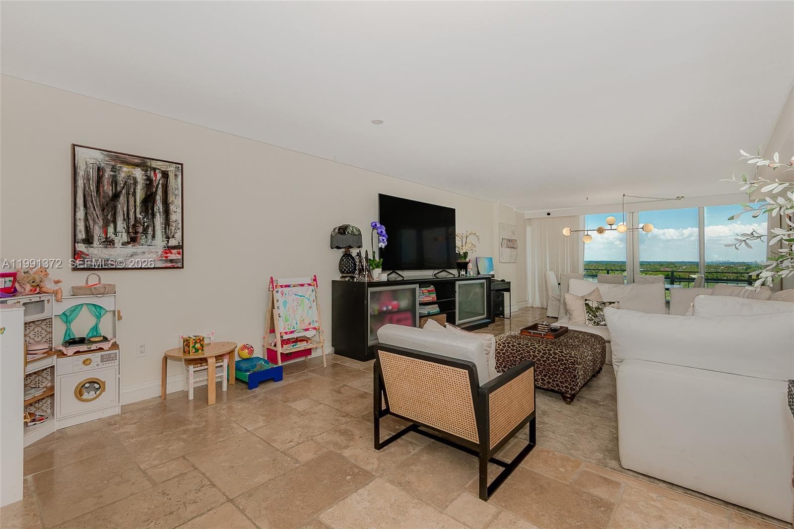 600 Grapetree Dr, Key Biscayne FL 33149 — 2