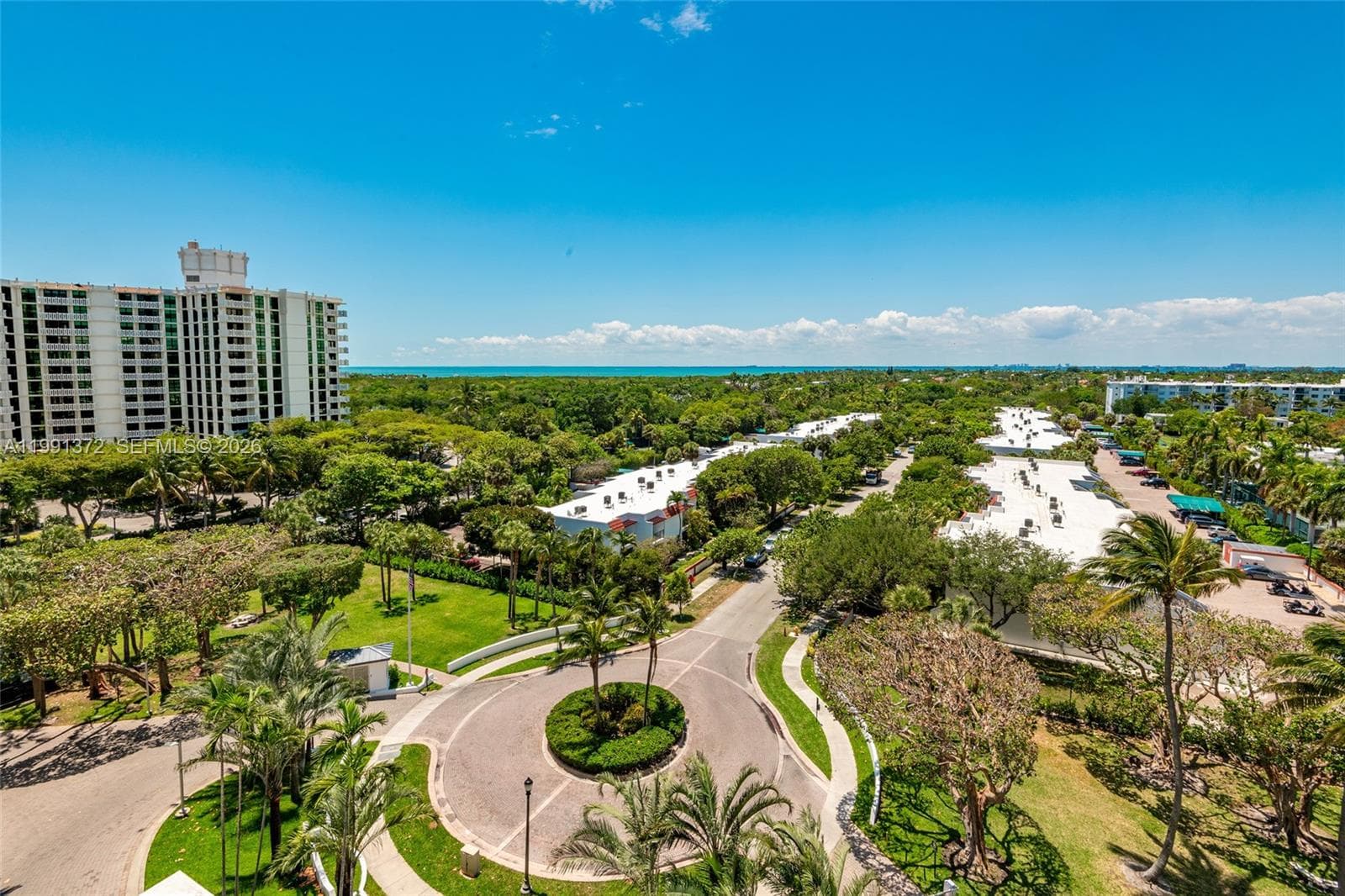 600 Grapetree Dr, Key Biscayne FL 33149 — 29