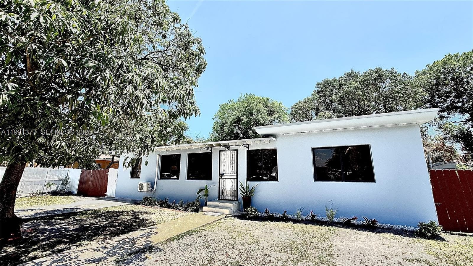 1352 NW 112th Ter, Miami FL 33167 — 28