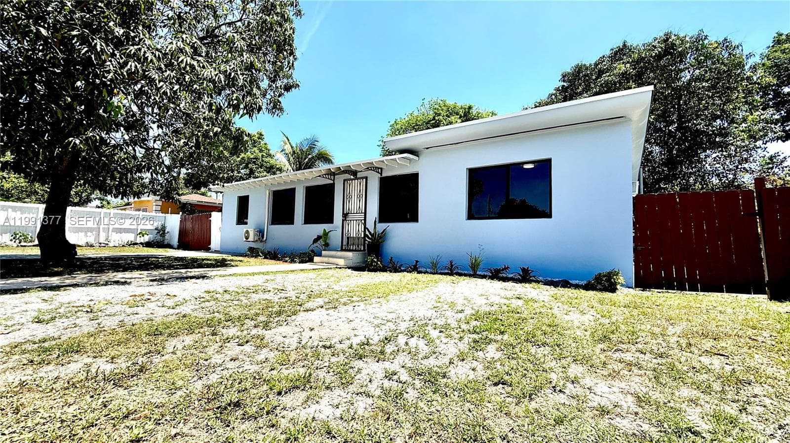 1352 NW 112th Ter, Miami FL 33167 — 29