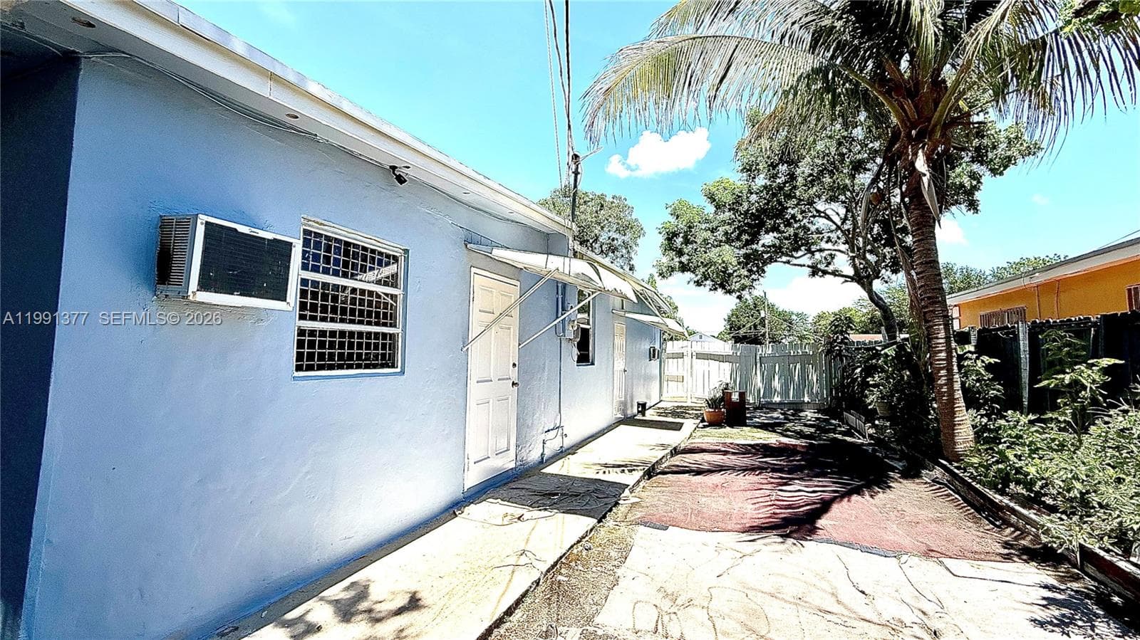 1352 NW 112th Ter, Miami FL 33167 — 25