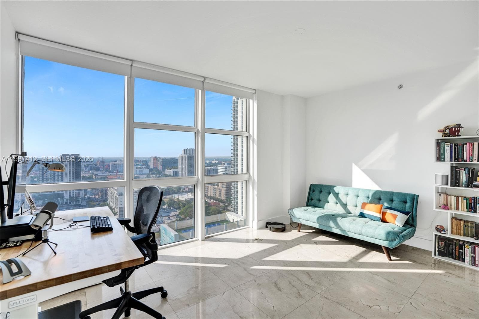 665 NE 25th St # 2105, Miami FL 33137 — 12