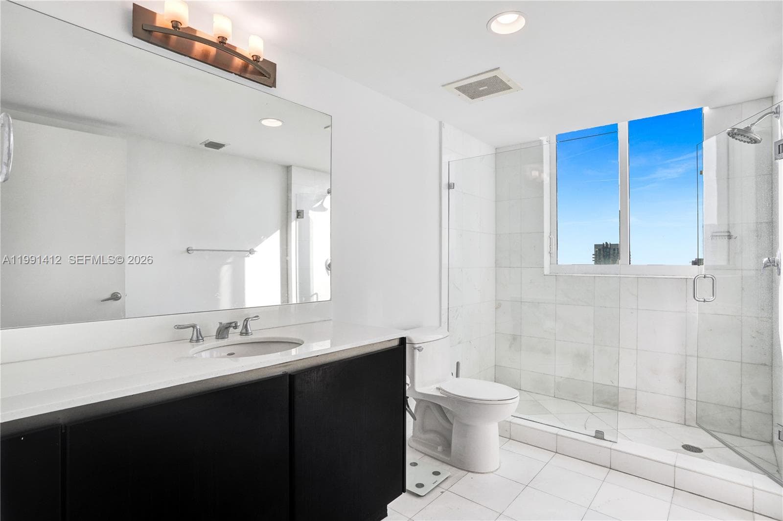 665 NE 25th St # 2105, Miami FL 33137 — 11