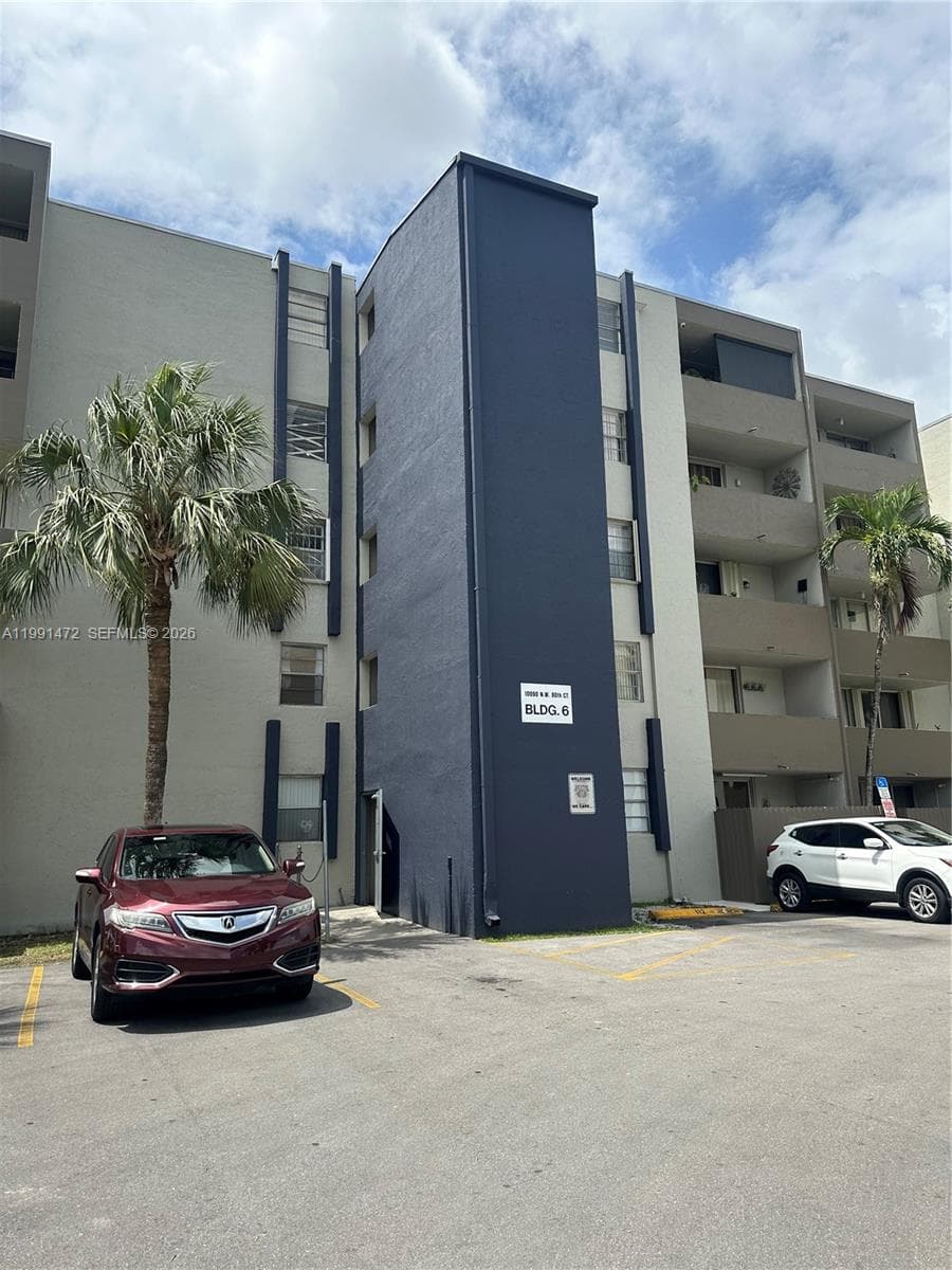10090 NW 80th Ct # 1350, Hialeah Gardens FL 33016 — 2