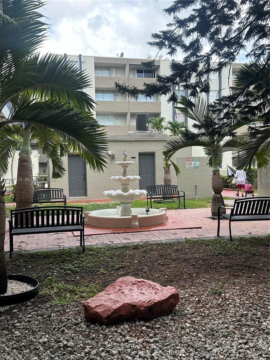 10090 NW 80th Ct # 1350, Hialeah Gardens FL 33016 — 52