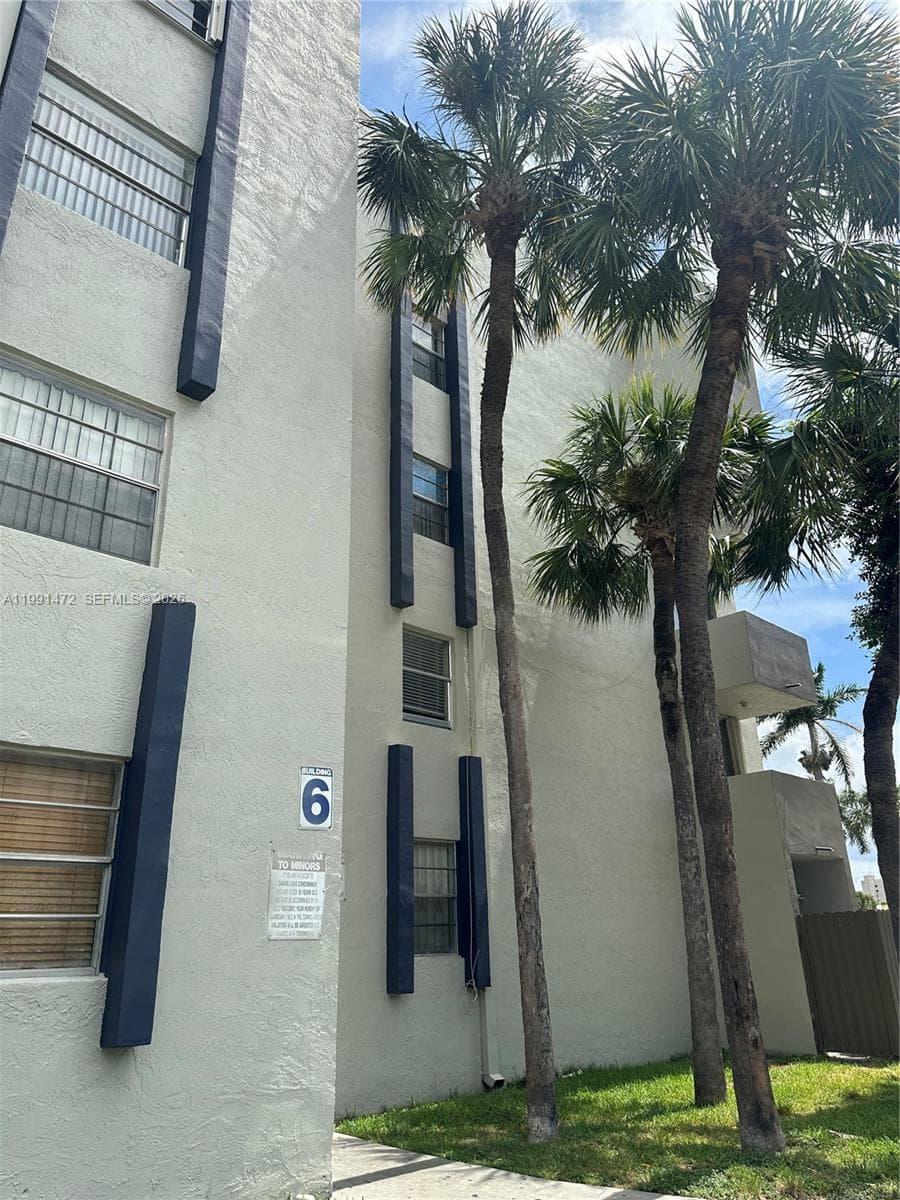 10090 NW 80th Ct # 1350, Hialeah Gardens FL 33016 — 29