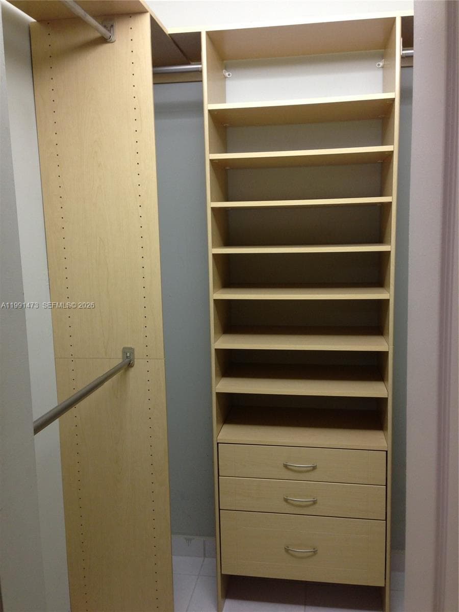 International Park Condo, Miami, FL — 19