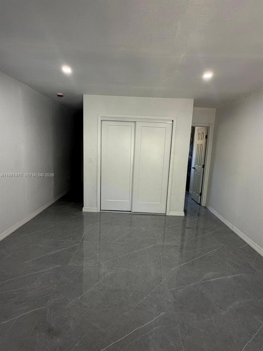 1946 NE 167th St # 3A, North Miami Beach FL 33162 — 4