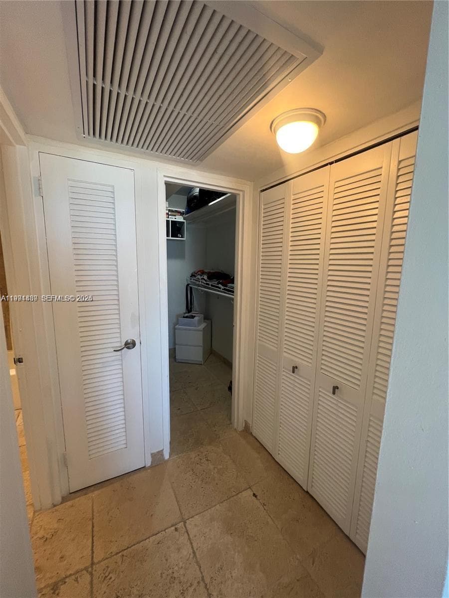 5151 Collins Ave # 1035, Miami Beach FL 33140 — 16