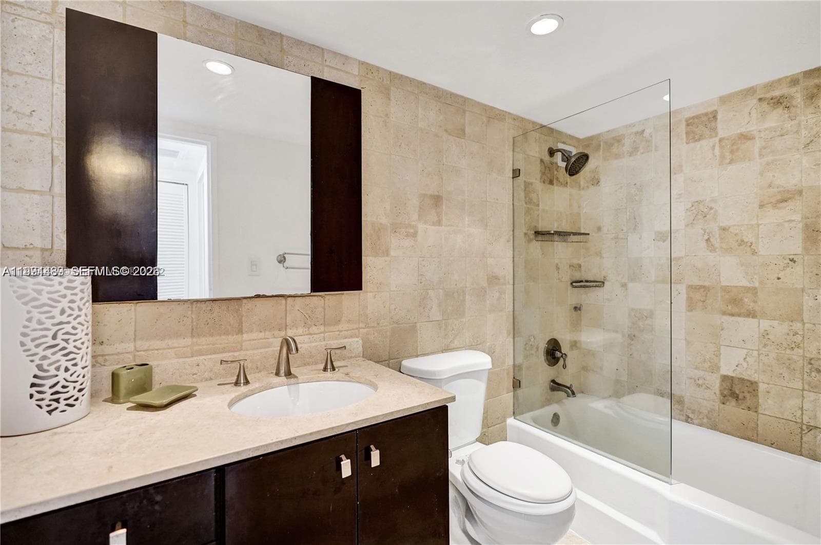 5151 Collins Ave # 1035, Miami Beach FL 33140 — 15