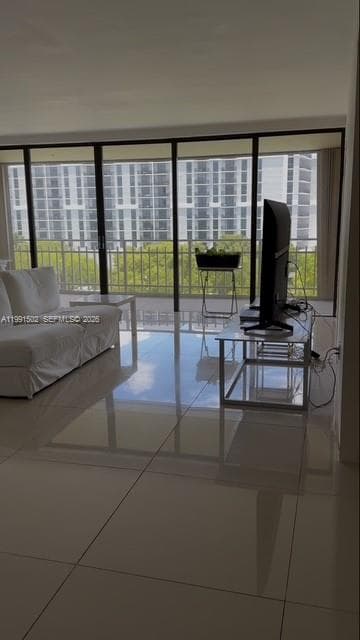 Jockey Club Iii Condo, Miami, FL — 6