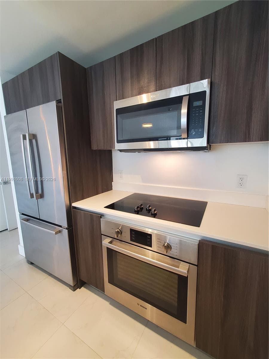 488 NE 18th St # 1805, Miami FL 33132 — 7