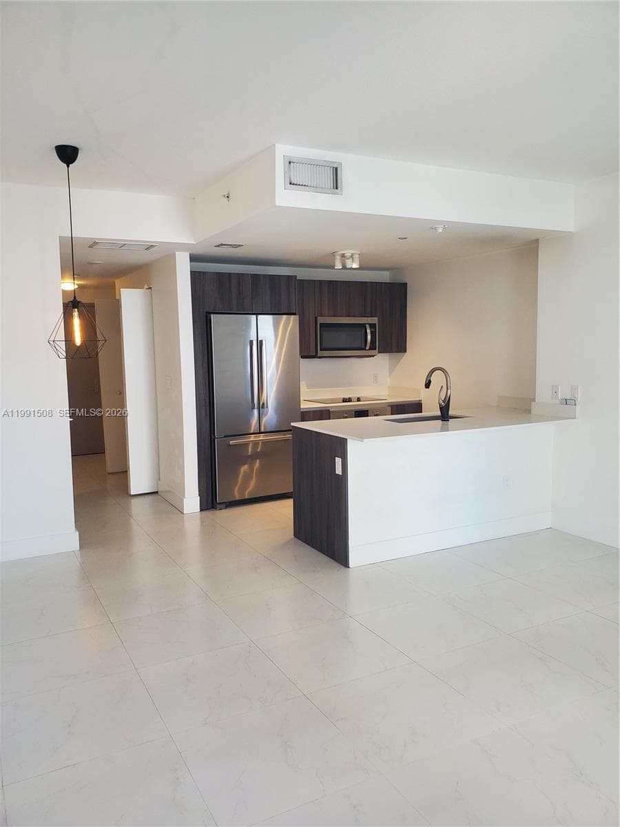 488 NE 18th St # 1805, Miami FL 33132 — 9